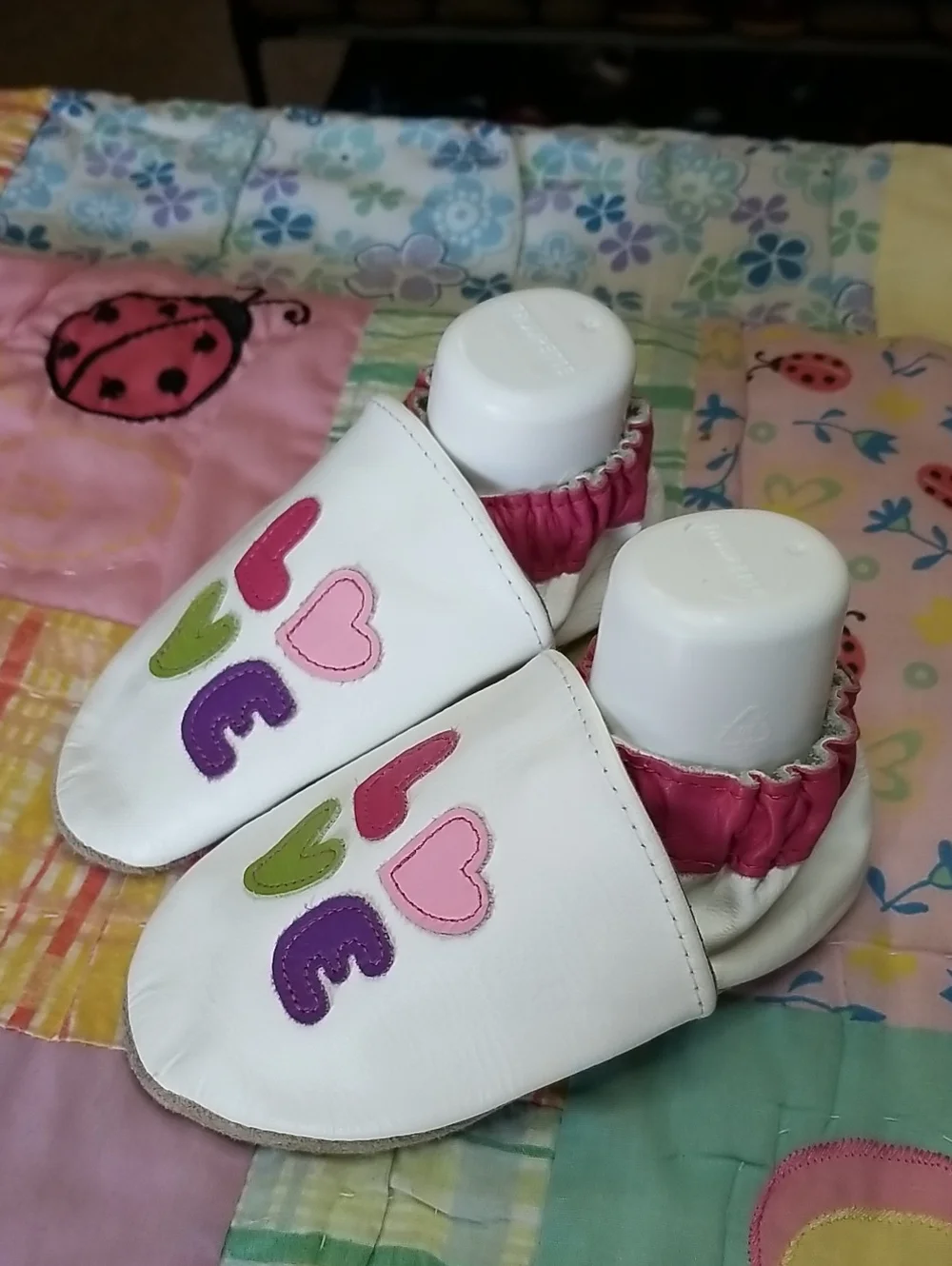 Robeez soft white